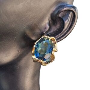 Mid-Century Scalloped Gold & Oval Mystic Topaz-Style Cocktail Clip Earrings
